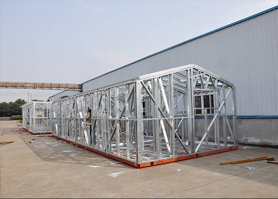 Fireproof Light Steel Frame Metal Prefab Car Shed With Steel Sheet Cladding Park home